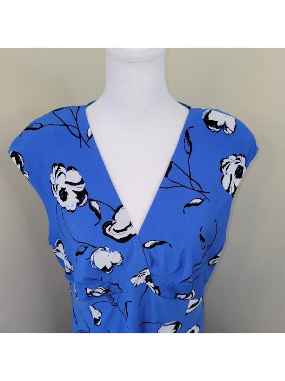 Evan Picone Black Label Dress Floral Knee Length V-Neck Sleeveless Blue Size 14 - Picture 8 of 14